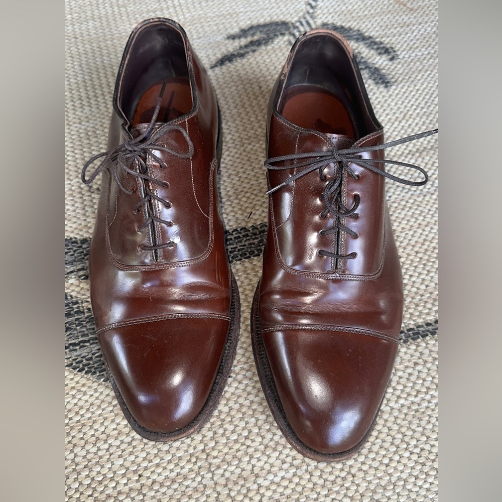 Johnston & Murphy Men’s Brown Leather Dress Shoes 10.5 - pics are accurate